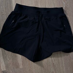 Lululemon license to train shorts, black, size 10